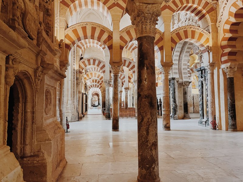 The Mosque-Catedral of Córdoba, Spain with signature &#x27;Moorish&#x27; Arches, built 988 AD.